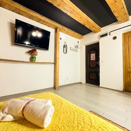 Venus Central Lux Studio Craiova Luaran gambar