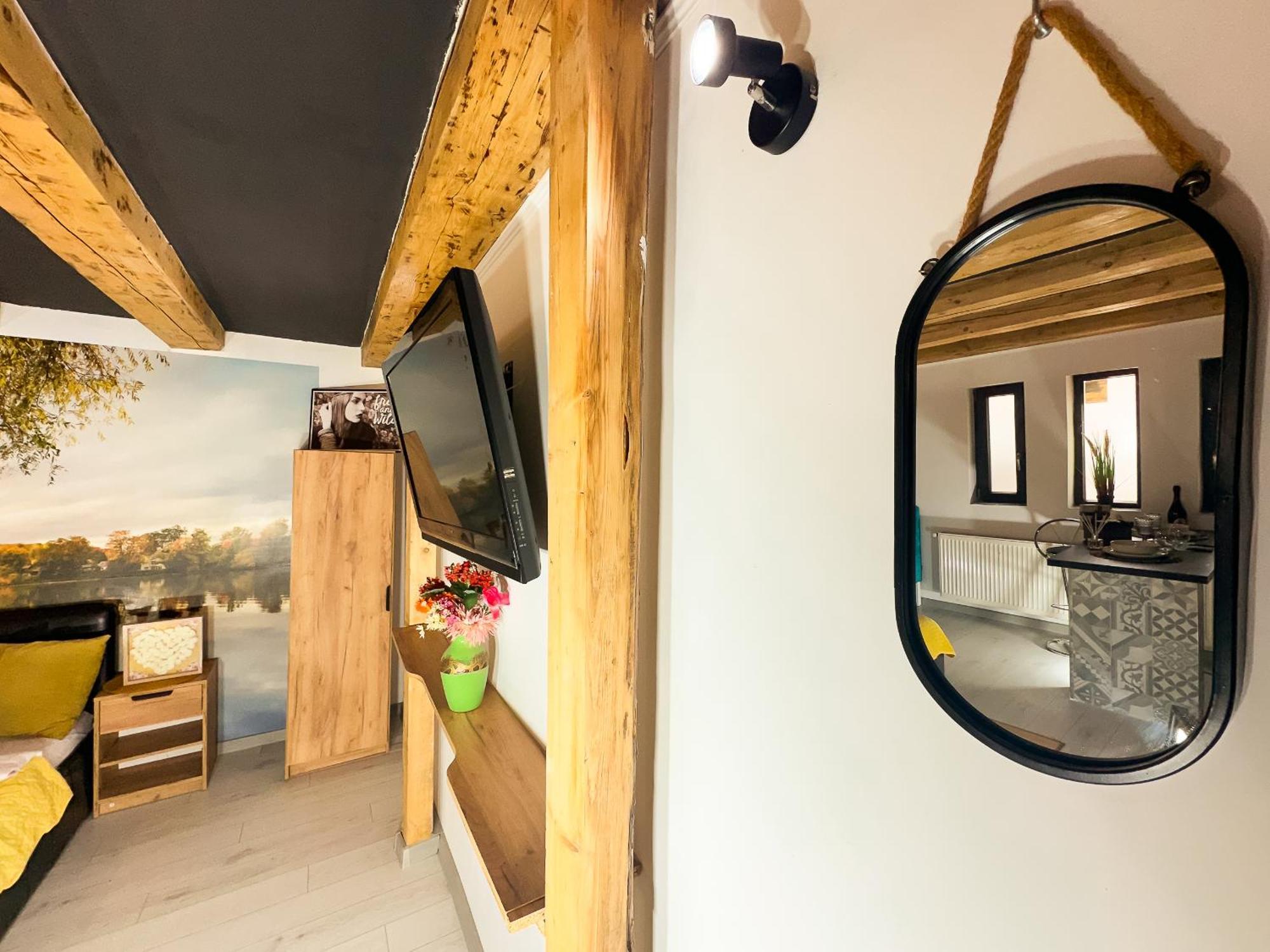 Venus Central Lux Studio Craiova Luaran gambar
