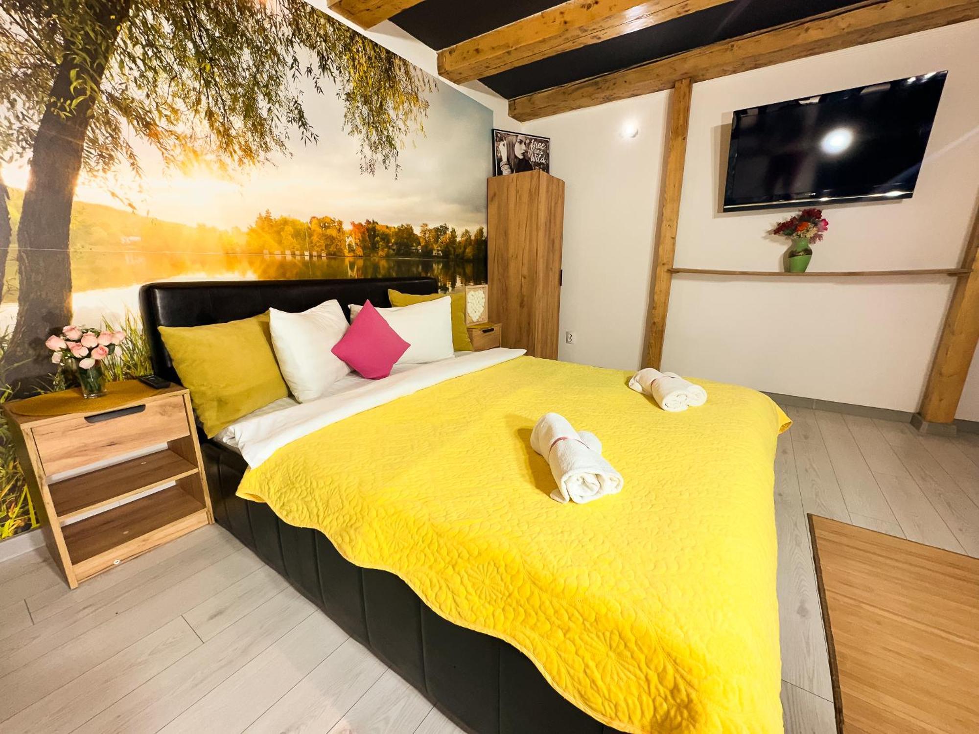 Venus Central Lux Studio Craiova Luaran gambar
